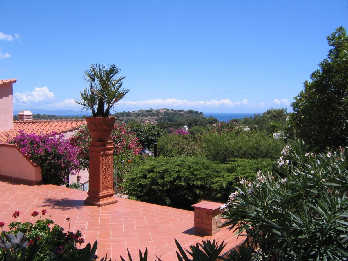 Studio-Appartment In Landhaus Mit Meerblick Porto Azzurro Eksteriør bilde