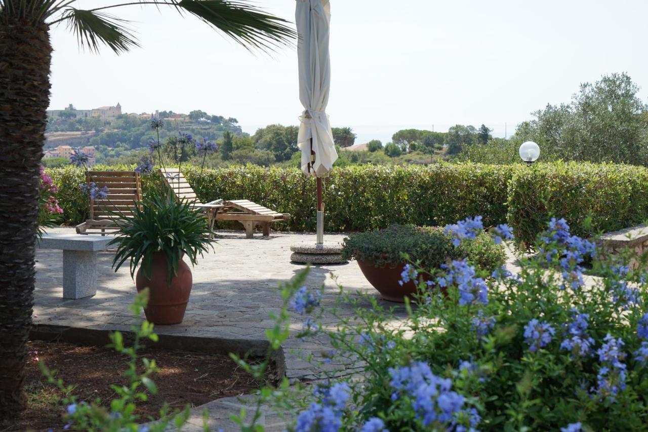 Studio-Appartment In Landhaus Mit Meerblick Porto Azzurro Eksteriør bilde