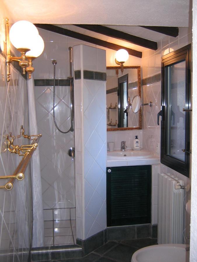 Studio-Appartment In Landhaus Mit Meerblick Porto Azzurro Eksteriør bilde