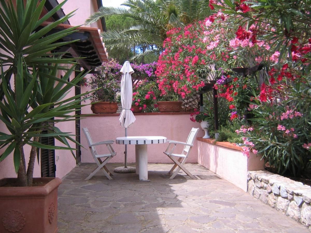 Studio-Appartment In Landhaus Mit Meerblick Porto Azzurro Eksteriør bilde
