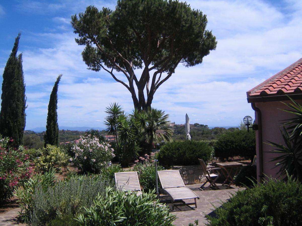 Studio-Appartment In Landhaus Mit Meerblick Porto Azzurro Eksteriør bilde